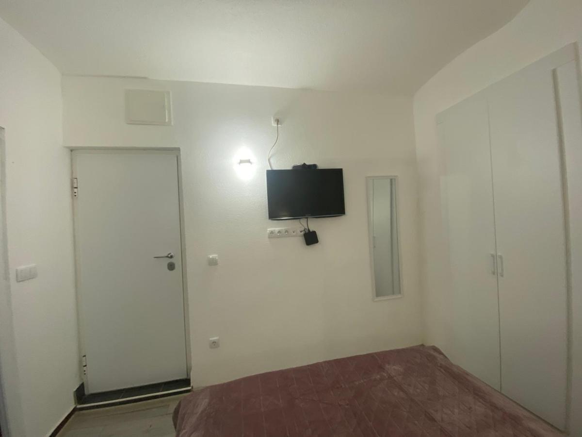 Studio Apartman Sandra サラエヴォ エクステリア 写真