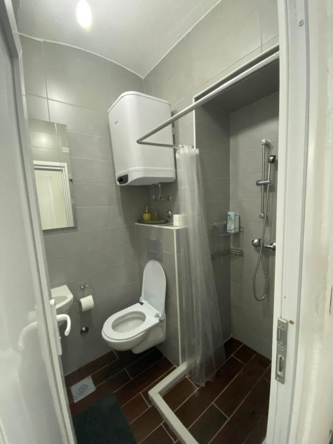 Studio Apartman Sandra サラエヴォ エクステリア 写真